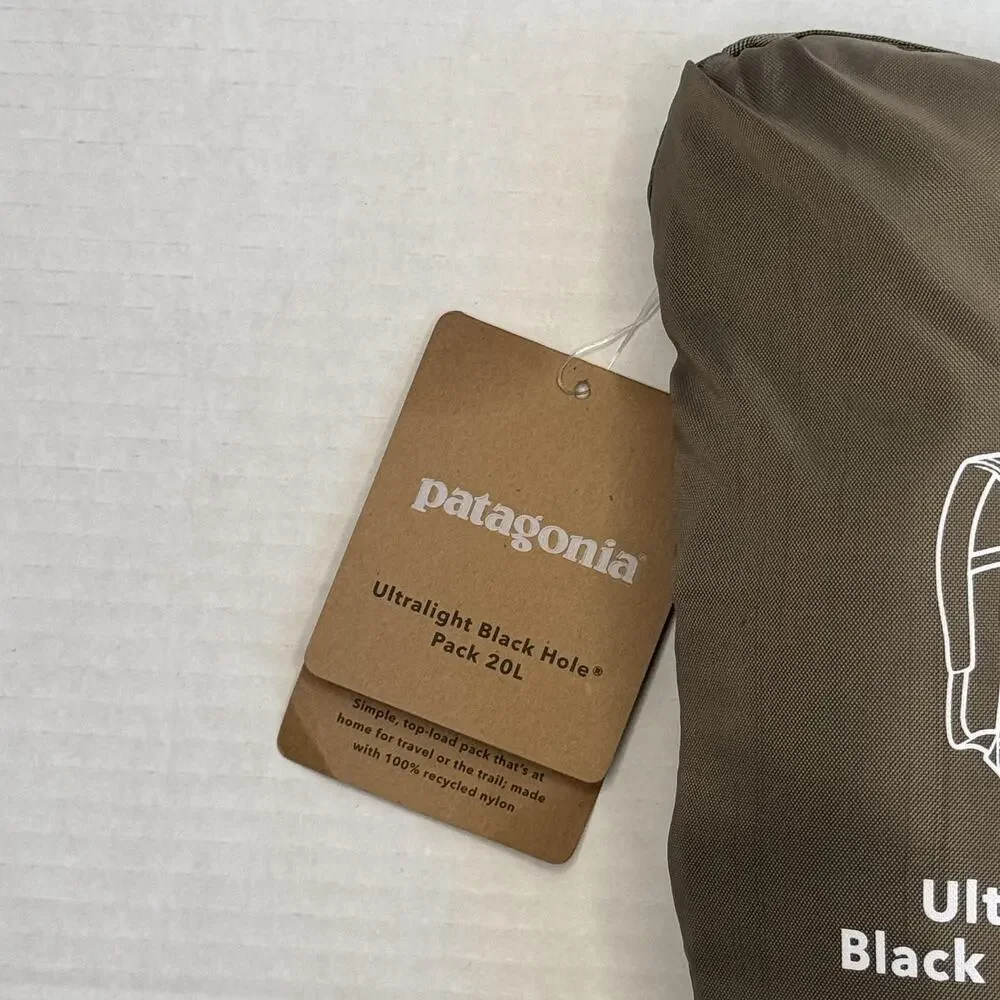 Patagonia Ultralight Black Hole Pack 20L Backpack Hiking Black Herbalife Logo